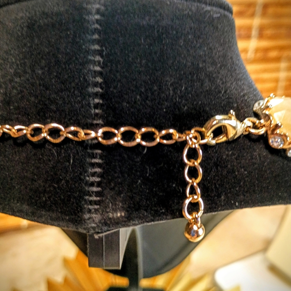 Gold and Taupe Necklace - Picture 4 of 4